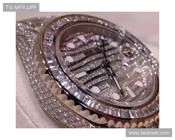 C罗专访佩戴价值110万镑手表360颗钻石闪耀引关注